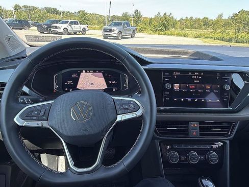 Used 2022 Volkswagen Taos SEL AWD/4WD image 26