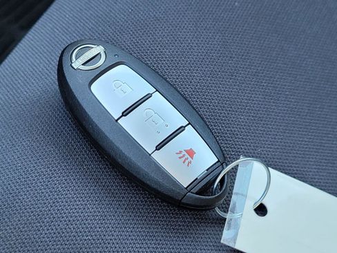 Used 2024 Nissan Frontier S w/ S Utility Package image 26