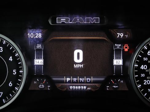 Used 2022 RAM 1500 Laramie AWD/4WD image 11