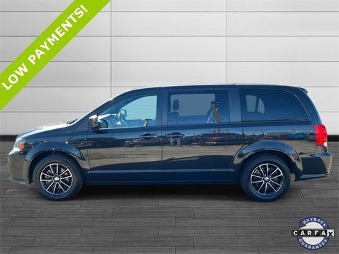 Certified 2018 Dodge Grand Caravan SE image 6