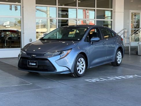 Certified 2024 Toyota Corolla LE image 2