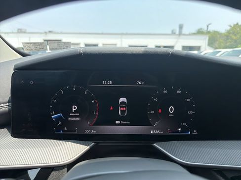 Used 2025 Nissan Murano SV AWD/4WD image 22