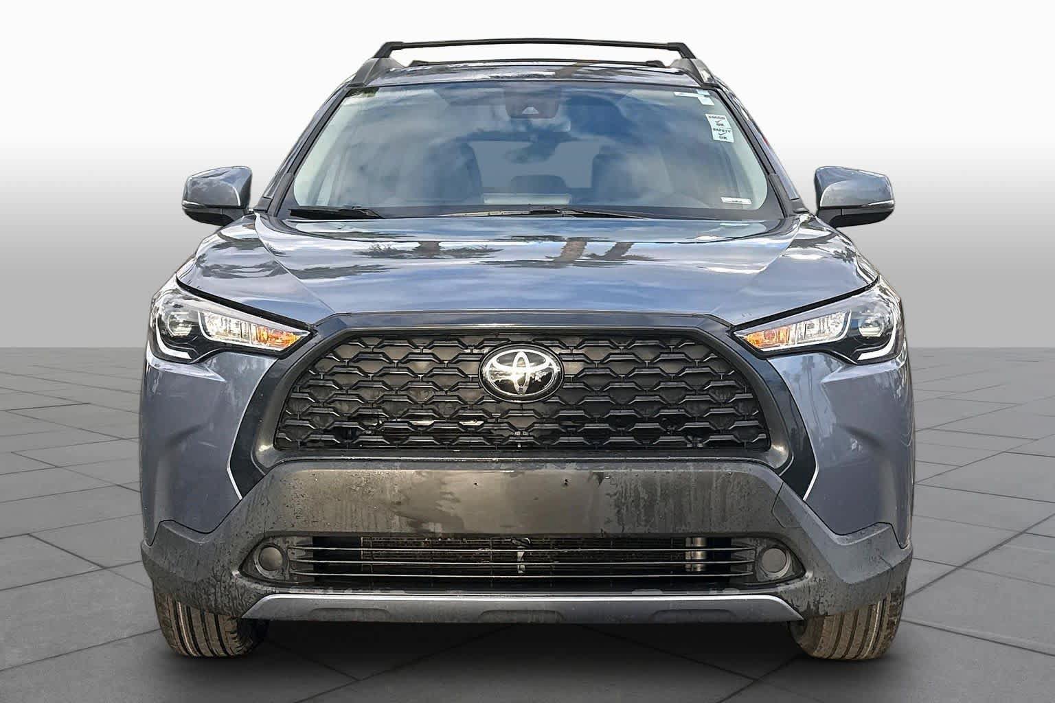 Used 2022 Toyota Corolla Cross LE w/ Black Badges Package (TMS) FWD image 3
