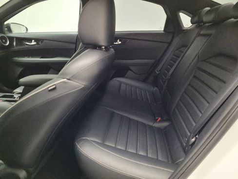 Used 2023 Kia Forte GT-Line w/ GT-Line Premium Package image 18