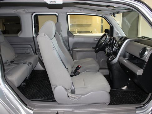 Used 2011 Honda Element LX image 24