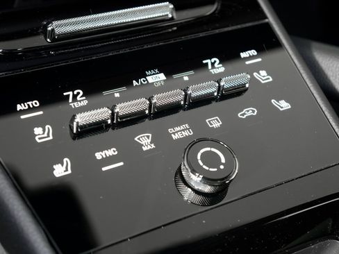 New 2026 Porsche Cayenne image 33