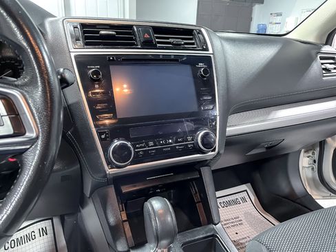 Used 2019 Subaru Outback 2.5i Premium image 25