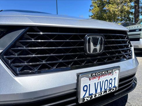 Used 2024 Honda Accord Sport image 30