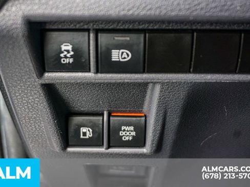 Used 2024 Toyota Sienna XLE image 48