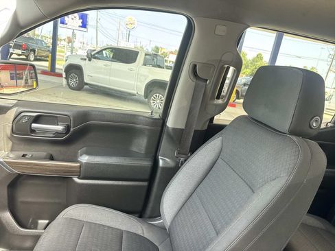 Used 2020 Chevrolet Silverado 1500 RST AWD/4WD image 17
