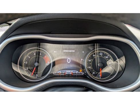 Used 2018 Jeep Cherokee Trailhawk w/ Comfort/Convenience Group image 21