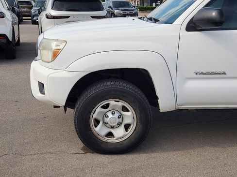 Used 2013 Toyota Tacoma PreRunner RWD image 9