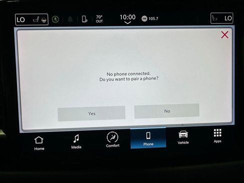 Used 2023 Chrysler Pacifica Touring-L image 29