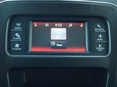 Used 2018 Dodge Journey SE FWD image 32