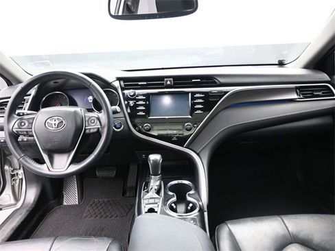 Certified 2018 Toyota Camry XSE image 24