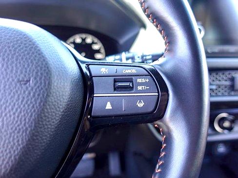 Used 2025 Honda HR-V Sport image 14