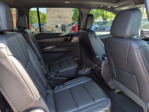 New 2026 Buick Enclave Avenir w/ Super Cruise Package AWD/4WD image 28