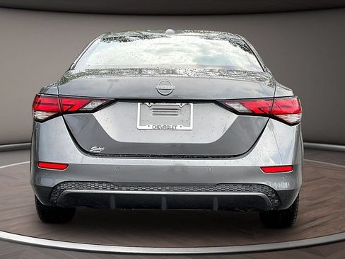 Used 2024 Nissan Sentra SV FWD image 5
