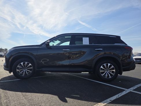 Used 2023 INFINITI QX60 Pure image 14