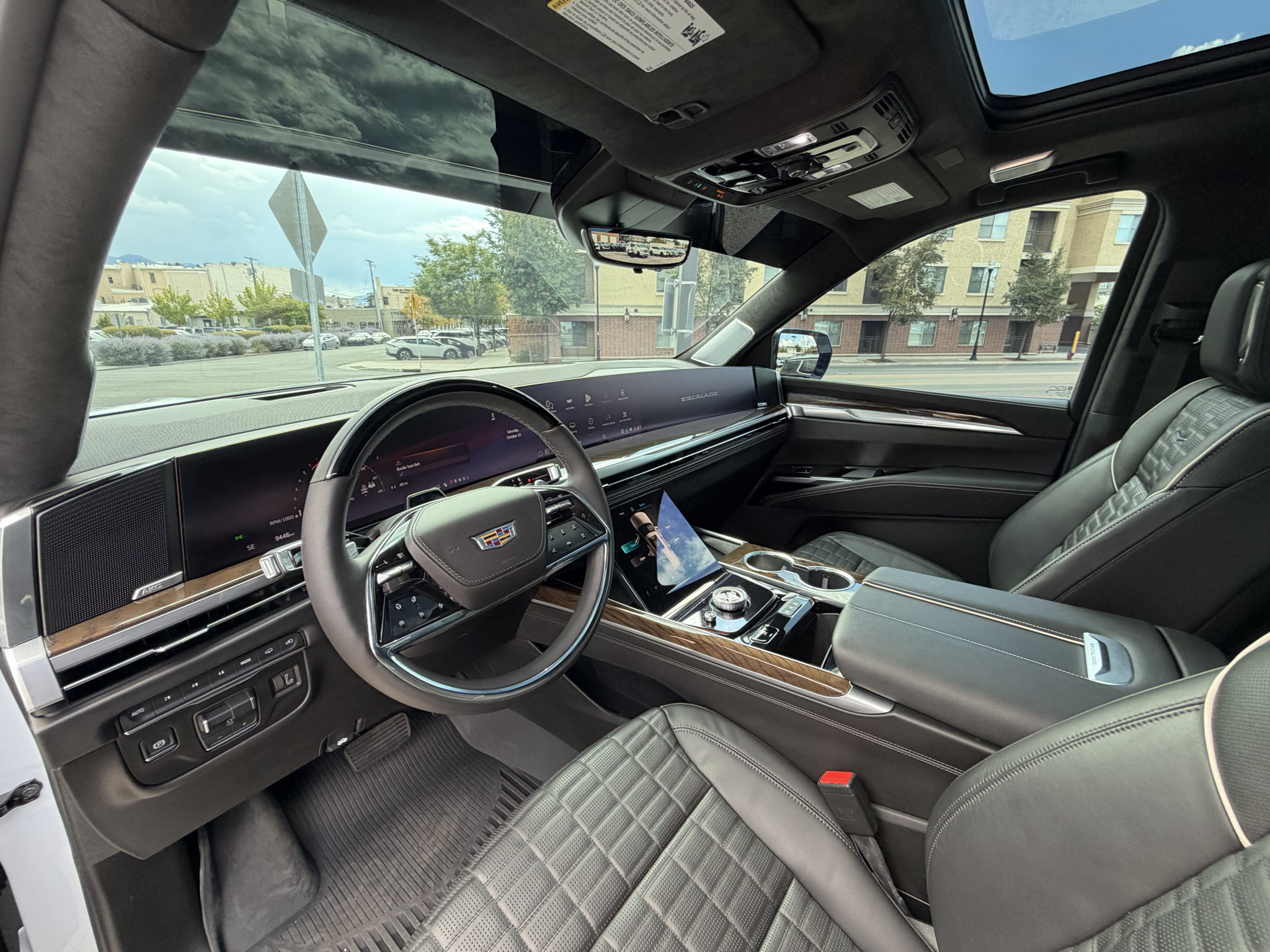 Used 2026 Cadillac Escalade Platinum Sport w/ LPO, ONYX Package AWD/4WD image 23