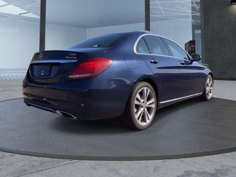 Used 2015 Mercedes-Benz C 300 4MATIC Sedan image 4