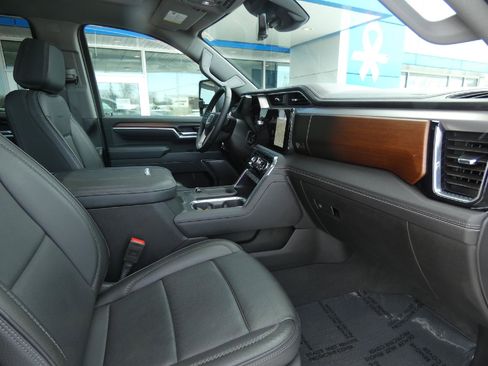 Certified 2025 GMC Sierra 2500 Denali w/ Denali Reserve Package image 18