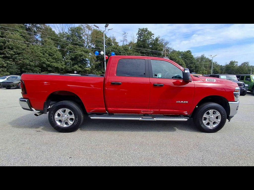 Used 2026 RAM 2500 Big Horn AWD/4WD image 9