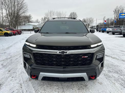 Certified 2024 Chevrolet Traverse Z71 w/ Enhanced Driving Package image 2