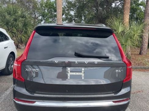Used 2024 Volvo XC90 B6 Ultimate w/ Protection Package Premier image 3