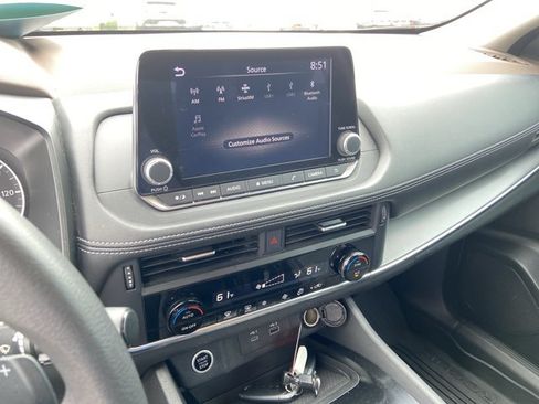 Used 2023 Nissan Rogue SV FWD image 38