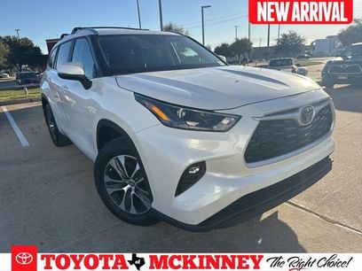 Used 2024 Toyota Highlander XLE