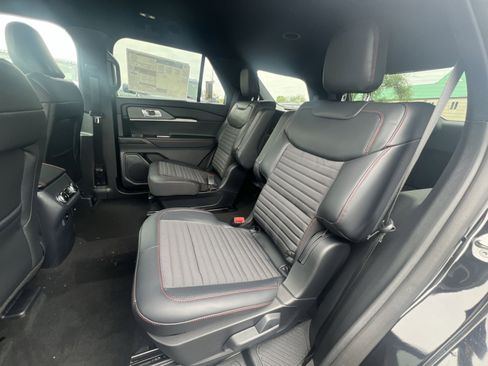 New 2026 Ford Explorer ST-Line AWD/4WD image 32