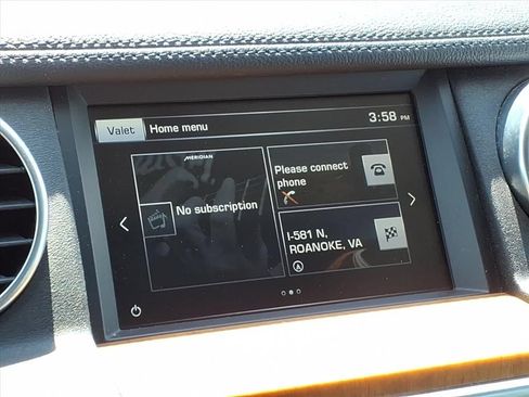 Used 2016 Land Rover LR4 HSE AWD/4WD image 24