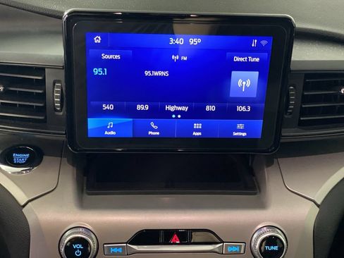 Used 2022 Ford Explorer XLT RWD image 12