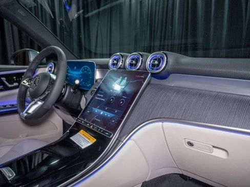 New 2026 Mercedes-Benz GLC 300 image 15