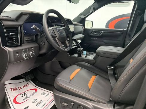 New 2026 GMC Sierra 1500 AT4 w/ Technology Package AWD/4WD image 11