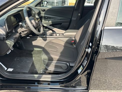 Used 2026 Hyundai Elantra SEL Sport image 9
