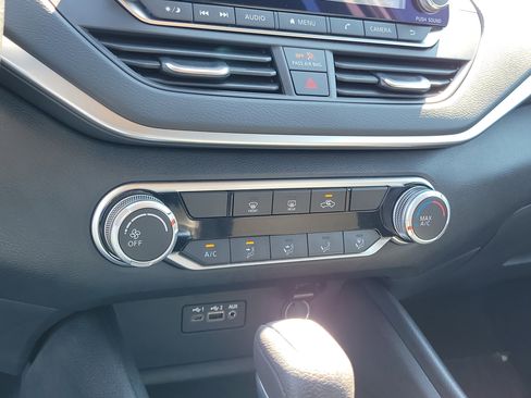 Certified 2022 Nissan Altima 2.5 SV image 27