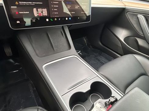 Used 2023 Tesla Model 3 Standard Range image 14