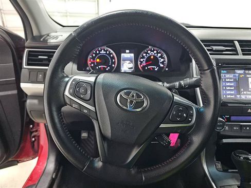Used 2016 Toyota Camry XSE w/ Moonroof Package FWD image 7