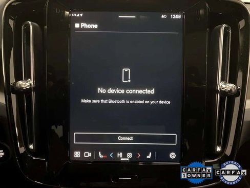 Used 2025 Volvo XC40 B5 Plus image 49