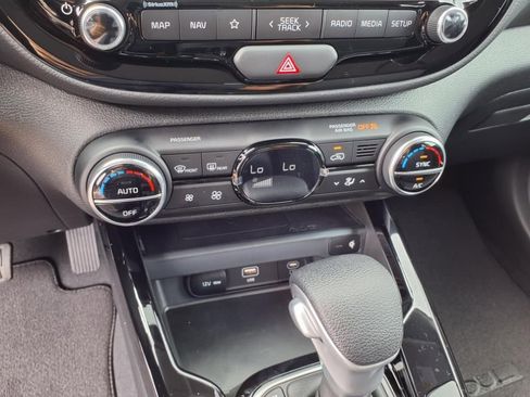 New 2025 Kia Soul S image 23