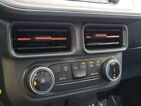 Used 2023 Ford Maverick XLT FWD image 29