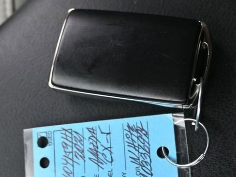 Used 2021 MAZDA CX-5 Touring w/ Touring Preferred SV Package image 28