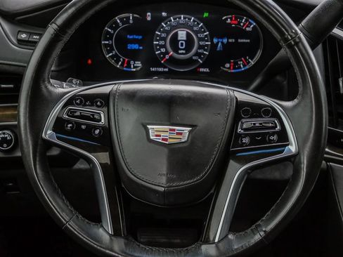 Used 2017 Cadillac Escalade Platinum AWD/4WD image 32
