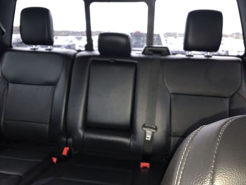 Used 2024 Ford F350 Lariat w/ Chrome Package image 21