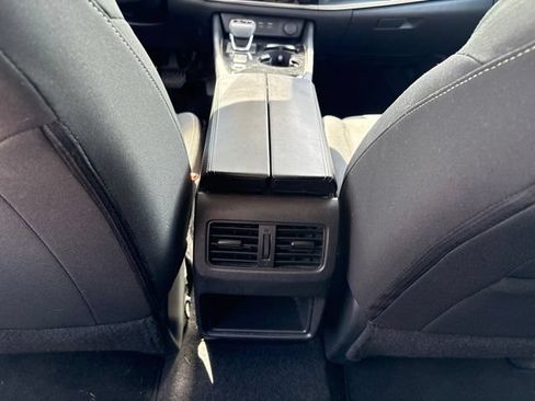 Used 2024 Nissan Rogue S FWD image 25