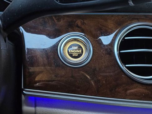Used 2017 Mercedes-Benz E 300 image 25