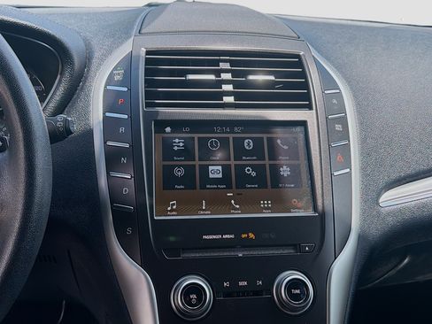 Used 2019 Lincoln MKC Premiere FWD image 12