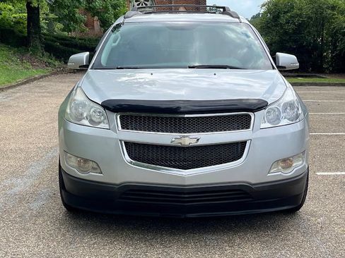 Used 2011 Chevrolet Traverse LT w/ LPO, 'HIT The Road' Package FWD image 23